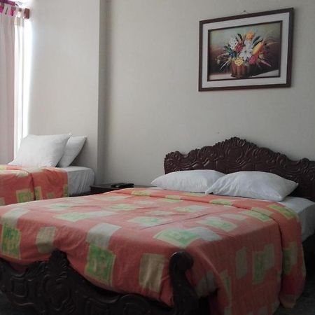Residencial El Sol De Los Pinos Bed & Breakfast Trujillo Exterior photo