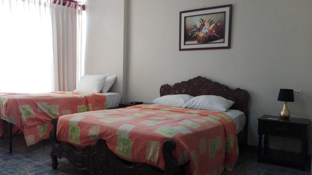 Residencial El Sol De Los Pinos Bed & Breakfast Trujillo Exterior photo
